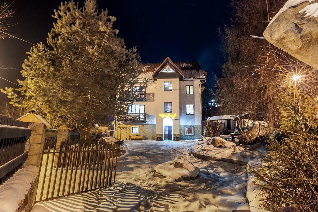 Vatra Hotel 야렘체 외부 사진